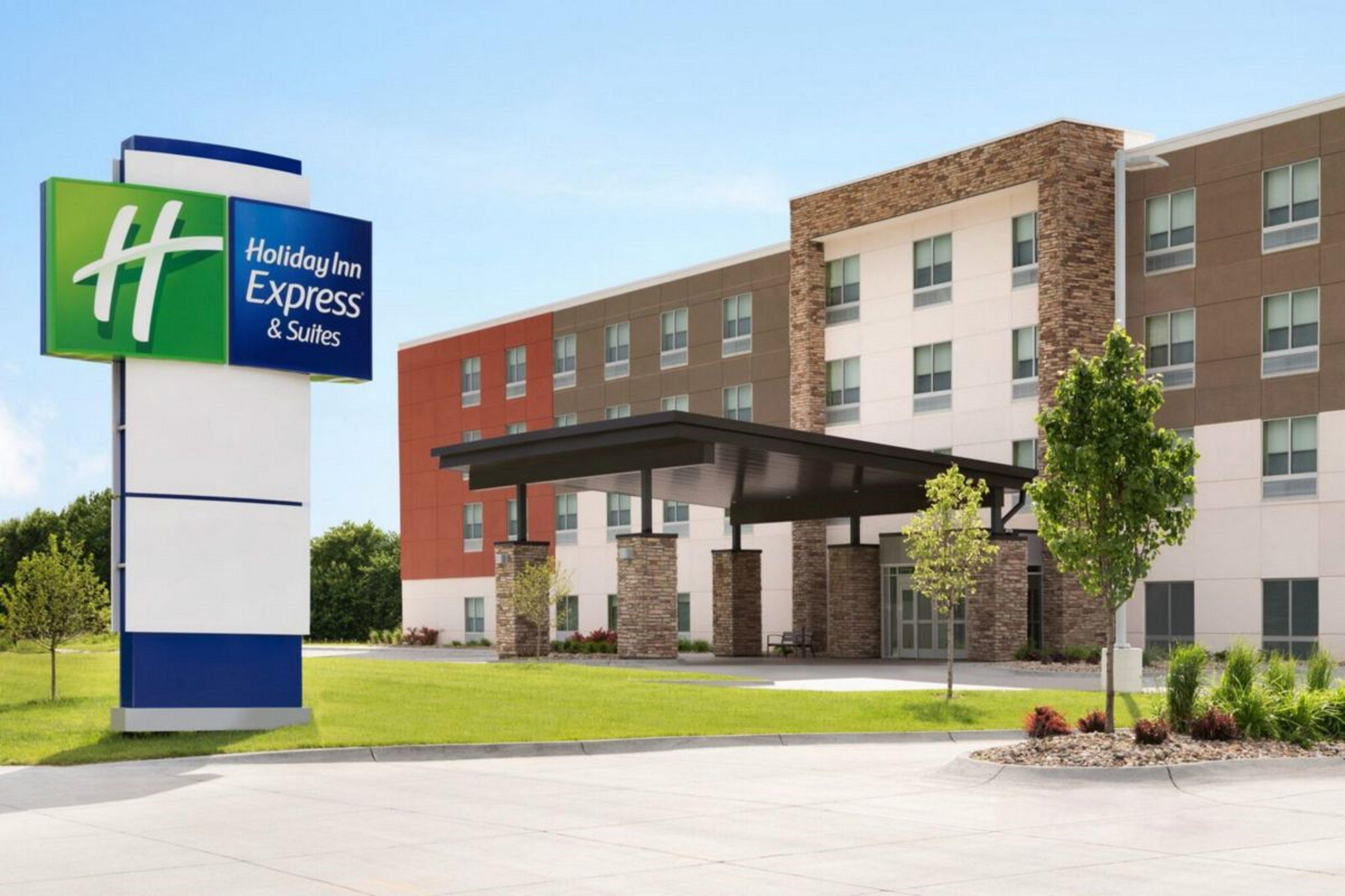 Holiday Inn Express & Suites Ft Myers Beach-Sanibel Gateway By Ihg Fort Myers Beach Buitenkant foto