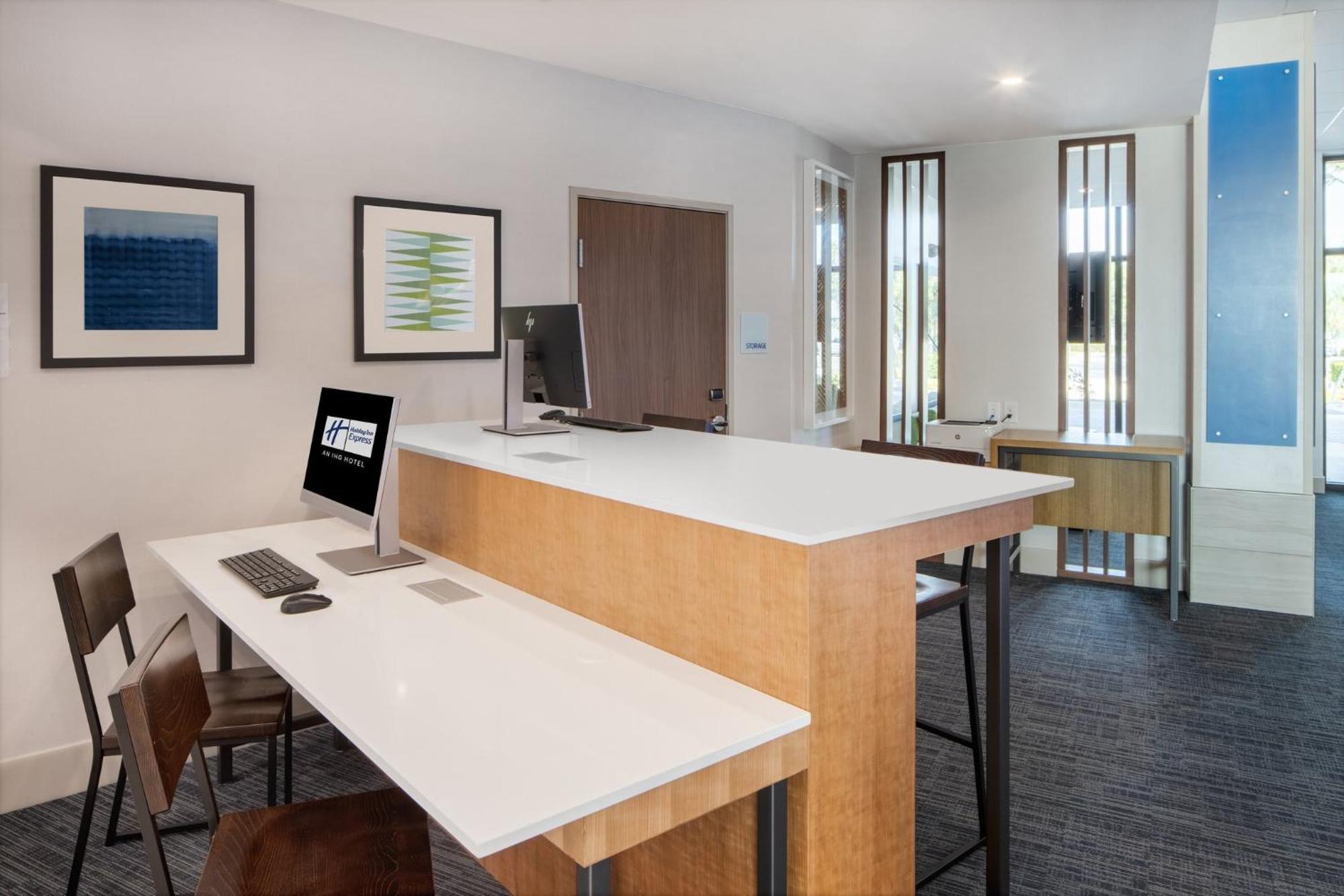 Holiday Inn Express & Suites Ft Myers Beach-Sanibel Gateway By Ihg Fort Myers Beach Buitenkant foto